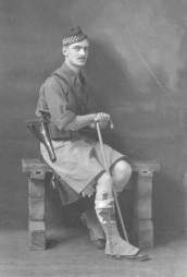 major-allen-holford-walker-c1916-courtesy-of-alan-holford-walker-c-national-army-museum