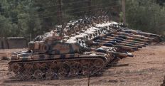 turkish-army-tanks-mass-near-the-border-near-akcakale-turkey